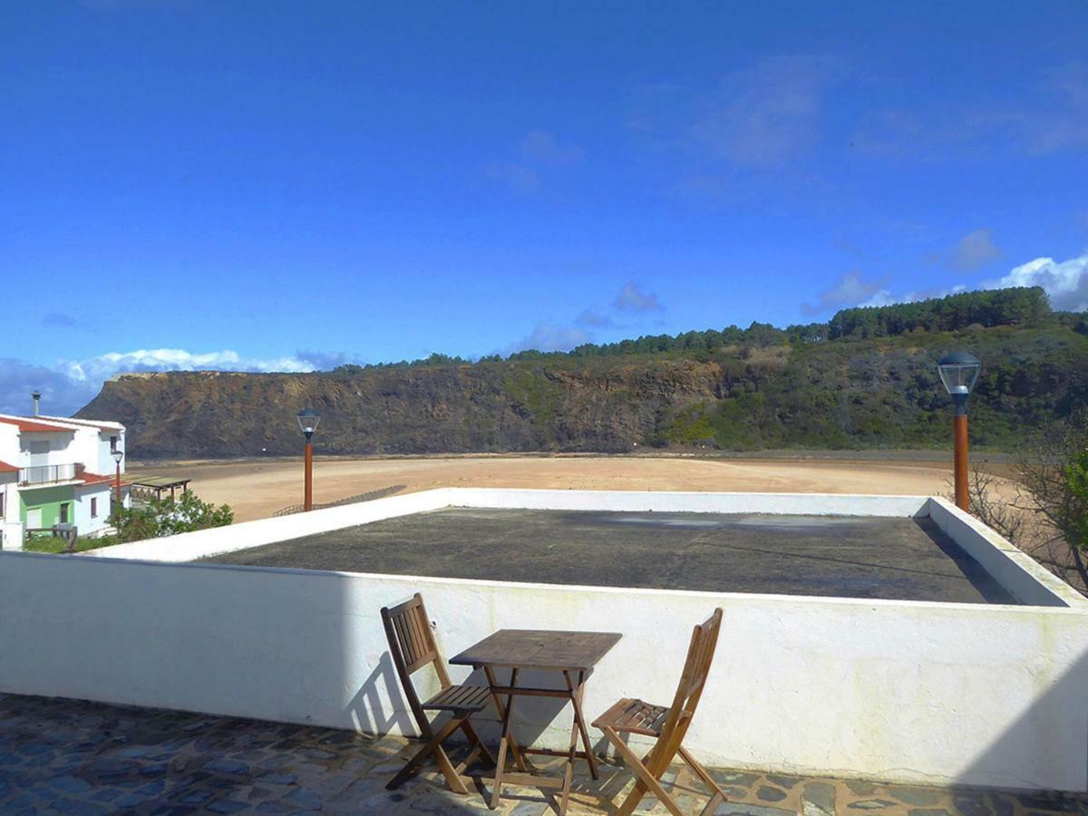 Pedra Dos Corvos Beach House Odeceixe Exterior photo